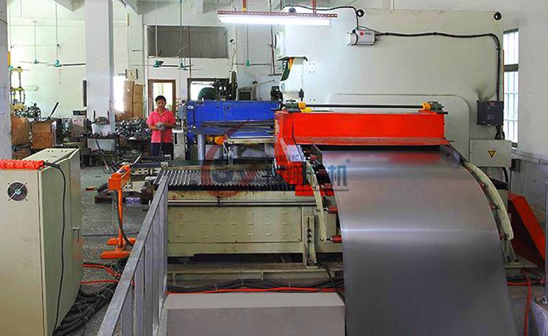  供應產品 沈陽世翔機械銷售 專業定做沖床偏擺送料機